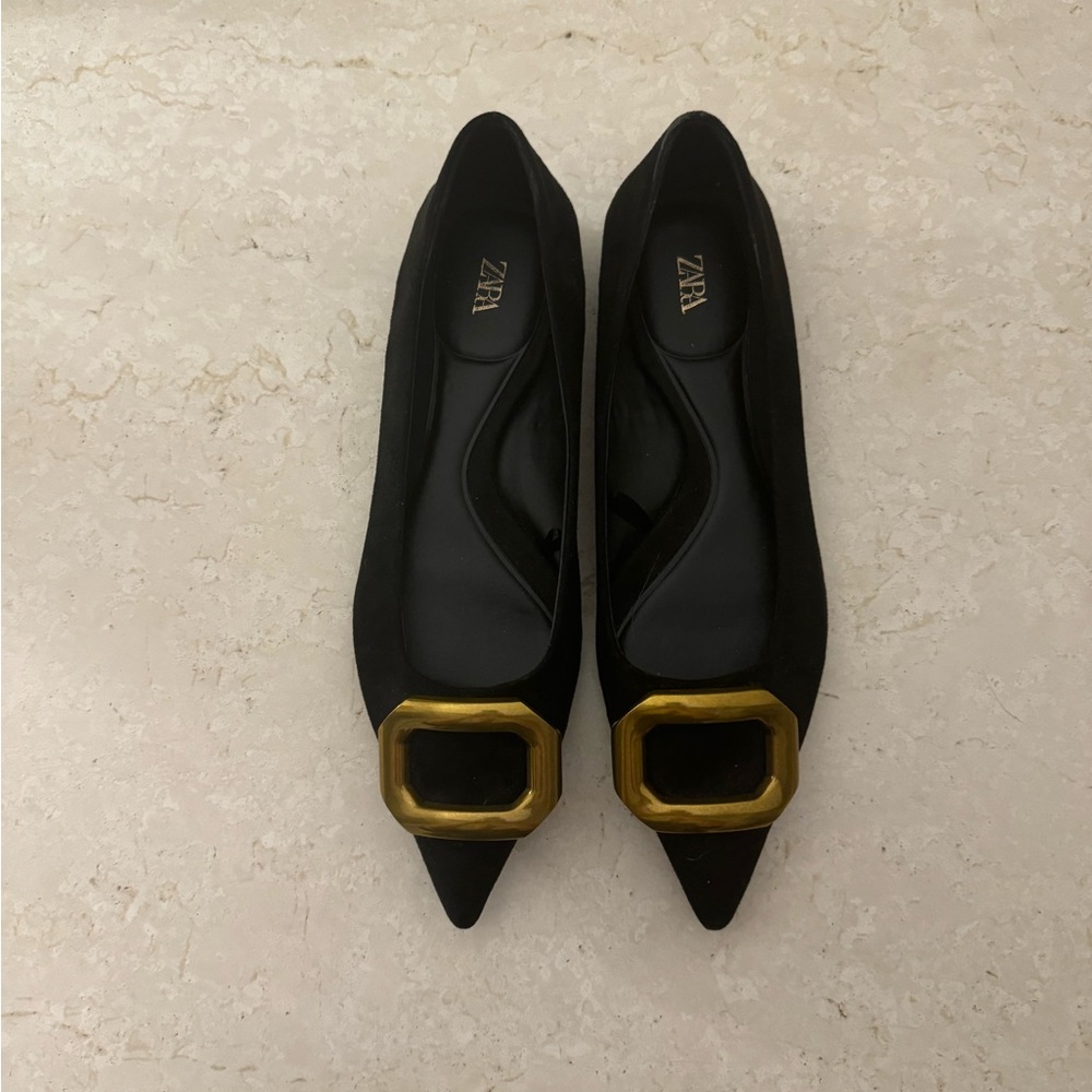 Zara Flats